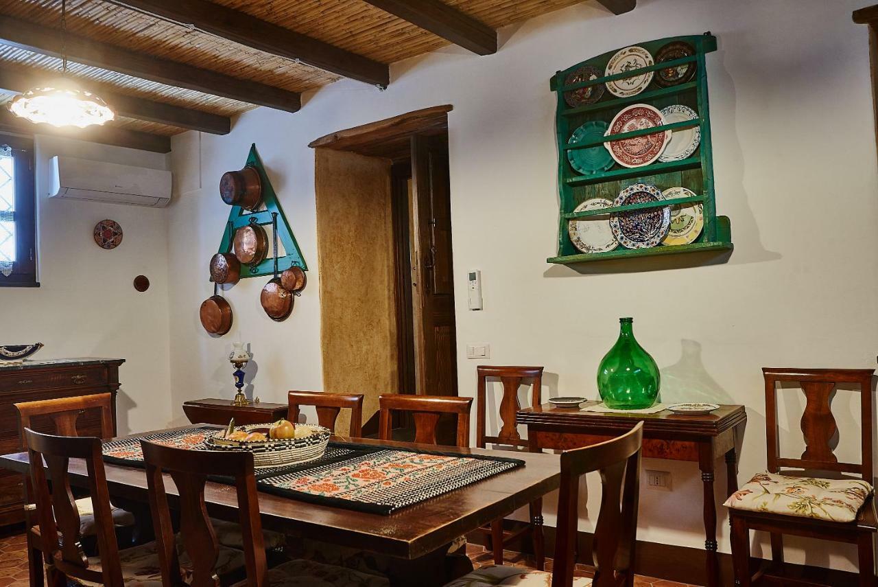 מלון דורגלי La Casa Del Balivo מראה חיצוני תמונה